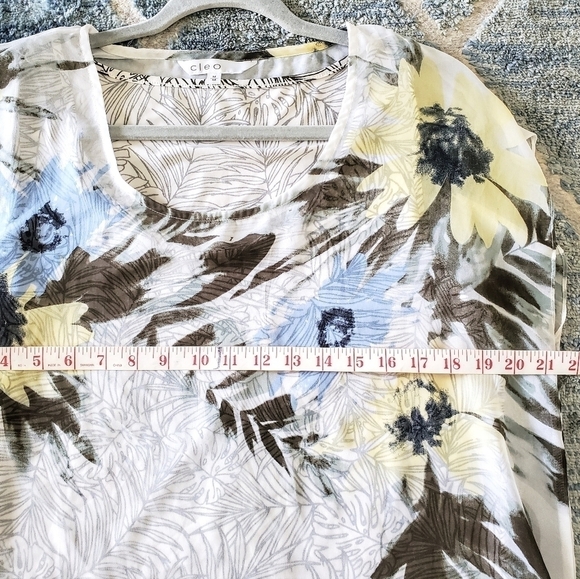 2/$35 Cleo Sheer Layered Tropical Print Summer Top Size M EUC - Picture 12 of 15